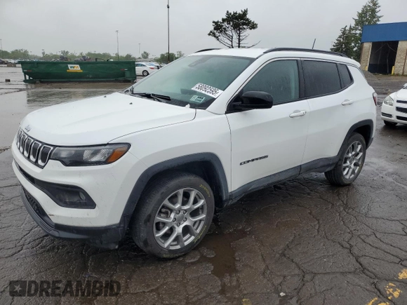 2022 Jeep Compass Latitude Lux с VIN 3C4NJDFB1NT153046, выставлен на аукционе Copart как лот 58092595 с пробегом 23 747 миль миль и Списание • Salvage title. История ставок и продаж доступна на DreamBid. Изображение 1.