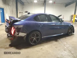 2020 Alfa Romeo Giulia Ti Sport with VIN ZARFAMBN2L7626139, listed as a Copart auction lot 60708035 with 65,270 mi miles and Salvage title. Bid and sale history available at DreamBid. Image 3.