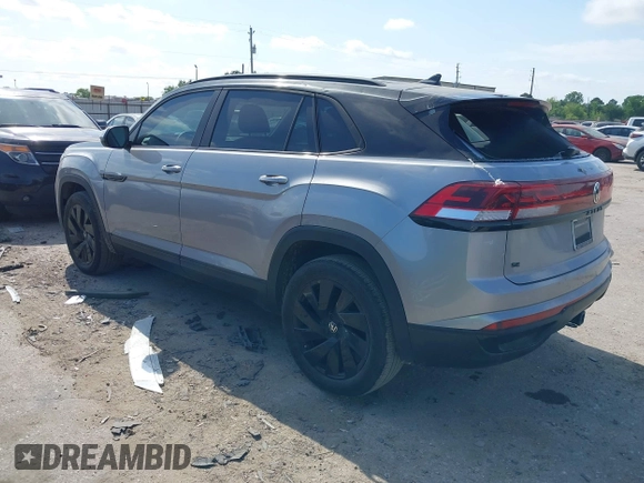 2024 Volkswagen Atlas SE with VIN 1V2WE2CA0RC201550, listed as a IAAI auction lot 42048995 with 47,181 mi miles and . Bid and sale history available at DreamBid. Image 3.