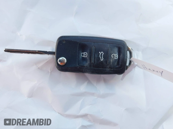 2014 Volkswagen Jetta SE z VIN 3VWD17AJ7EM316320, wystawiony jako IAAI lot #41464760 z przebiegiem 176 498 mil mil oraz . Historia ofert i sprzedaży dostępna na DreamBid. Obrazek 11.