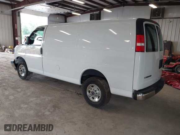 2022 Chevrolet Express Cargo with VIN 1GCWGAFP4N1155524, listed as a IAAI auction lot 42389470 with 33,655 mi miles and . Bid and sale history available at DreamBid. Image 3.