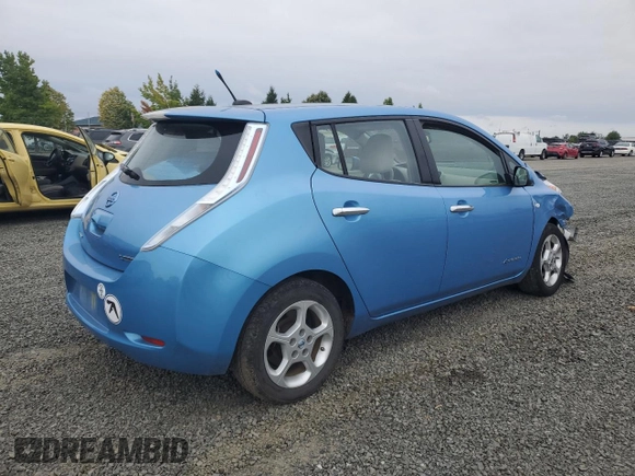 2011 Nissan LEAF SL with VIN JN1AZ0CP8BT002070, listed as a Copart auction lot 71450564 with 55,295 mi miles and Salvage Title. Bid and sale history available at carsss.com. Image 3.