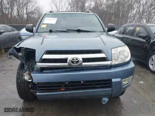 2005 Toyota 4Runner SR5 with VIN JTEBU14R658050952, listed as a IAAI auction lot 41188739 with 255,359 mi miles. Bid and sale history available at carsss.com. Image 13.