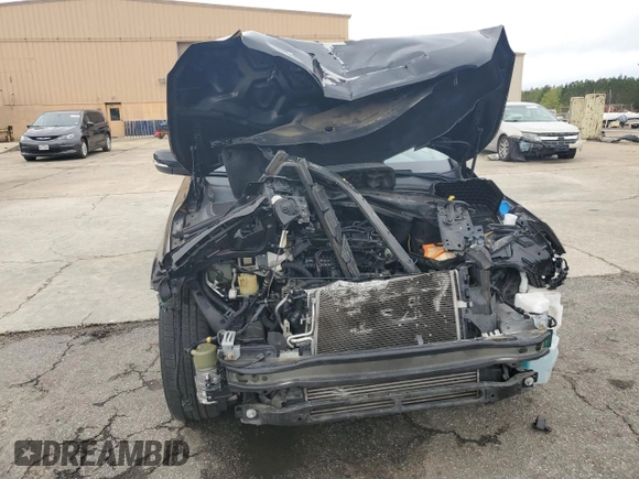 2015 Volvo XC60 T5 Drive-E Platinum with VIN YV440MDD4F2591238, listed as a Copart auction lot 51111765 with Not provided miles and Salvage title. Bid and sale history available at DreamBid. Image 5.