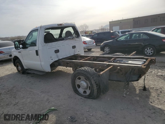 2005 Ford F-350 XL с VIN 1FDSF34595EC82207, выставлен на аукционе Copart как лот 81135964 с пробегом Не указан миль и Списание • Salvage title. История ставок и продаж доступна на DreamBid. Изображение 2.