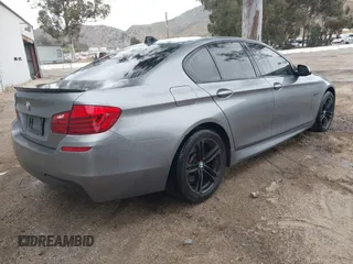 2016 BMW 5 Series 528i z VIN WBA5A5C50GG352744, wystawiony jako IAAI lot #41935590 z przebiegiem 126 531 mil mil oraz . Historia ofert i sprzedaży dostępna na DreamBid. Obrazek 4.