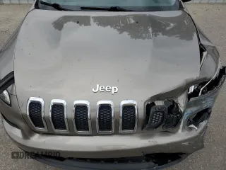 2018 Jeep Cherokee Latitude with VIN 1C4PJMCX9JD570763, listed as a Copart auction lot 58987315 with 131,990 mi miles and Salvage title. Bid and sale history available at DreamBid. Image 12.