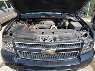 2007 Chevrolet Suburban LTZ with VIN 3GNFC160X7G112218, listed as a IAAI auction lot 42025105 with 316,645 mi miles. Bid and sale history available at carsss.com. Image 10.