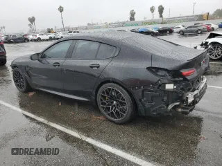 2020 BMW M8 Competition z VIN WBSGV0C03LCE18921, wystawiony jako Copart lot #43640263 z przebiegiem 10 564 mil mil oraz . Historia ofert i sprzedaży dostępna na DreamBid. Obrazek 2.