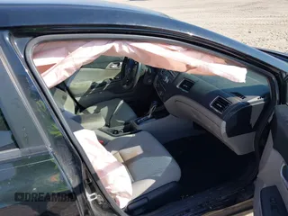 2014 Honda Civic LX z VIN 19XFB2F50EE058398, wystawiony jako IAAI lot #42091606 z przebiegiem Nie podano mil oraz . Historia ofert i sprzedaży dostępna na DreamBid. Obrazek 5.