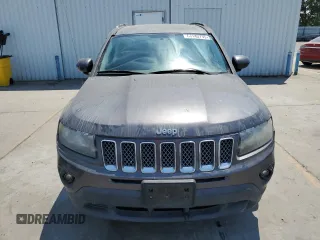 2016 Jeep Compass High Altitude z VIN 1C4NJDEB7GD637930, wystawiony jako Copart lot #64143735 z przebiegiem 141 060 mil mil oraz Czysty tytuł • Clean title. Historia ofert i sprzedaży dostępna na DreamBid. Obrazek 5.