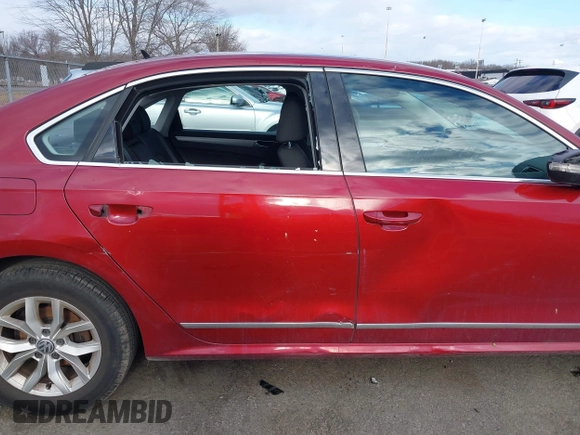 2016 Volkswagen Passat S с VIN 1VWAT7A38GC011797, выставлен на аукционе IAAI как лот 41227670 с пробегом 128 238 миль миль и . История ставок и продаж доступна на DreamBid. Изображение 17.