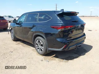 2024 Toyota Highlander LE with VIN 5TDKDRBH7RS540914, listed as a IAAI auction lot 42552324 with 20,487 mi miles and . Bid and sale history available at DreamBid. Image 3.