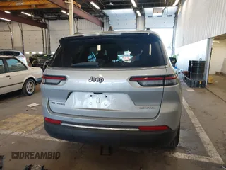 2021 Jeep Grand Cherokee Limited with VIN 1C4RJKBG2M8121372, listed as a IAAI auction lot 41808503 with 59,668 mi miles and . Bid and sale history available at DreamBid. Image 17.