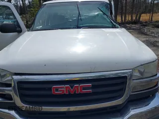 2006 GMC Sierra 2500HD Work Truck with VIN 1GTHC23U66F226795, listed as a IAAI auction lot 41663946 with Not provided miles and . Bid and sale history available at DreamBid. Image 10.