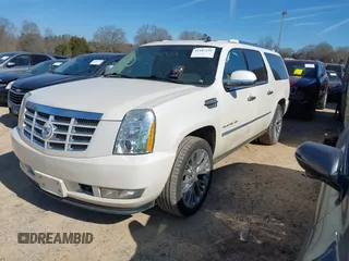 2011 Cadillac Escalade ESV Premium с VIN 1GYS4JEF1BR154922, выставлен на аукционе IAAI как лот 41487239 с пробегом 154 979 миль миль и . История ставок и продаж доступна на DreamBid. Изображение 17.