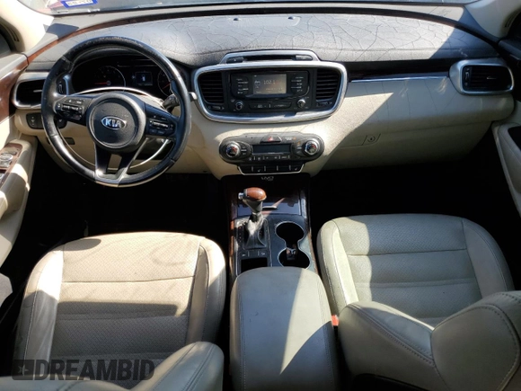 2016 Kia Sorento EX with VIN 5XYPH4A1XGG014658, listed as a Copart auction lot 46410165 with 126,280 mi miles and Clean Title. Bid and sale history available at DreamBid. Image 8.