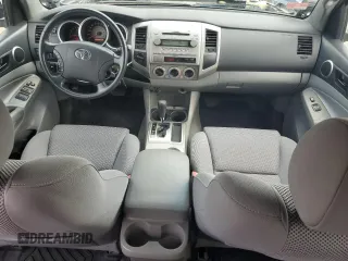 2005 Toyota Tacoma z VIN 5TEMU52N55Z126664, wystawiony jako Copart lot #58775425 z przebiegiem 233 069 mil mil oraz Szkoda całkowita • Salvage title. Historia ofert i sprzedaży dostępna na DreamBid. Obrazek 8.