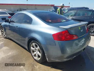 2007 Infiniti G35 with VIN JNKCV54E57M905711, listed as a IAAI auction lot 42088770 with 218,224 mi miles. Bid and sale history available at carsss.com. Image 3.