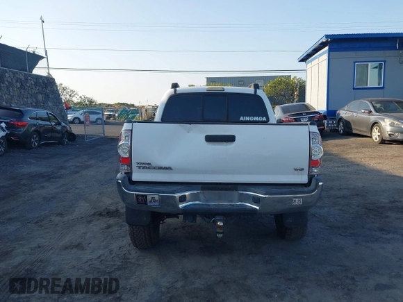 2014 Toyota Tacoma with VIN 5TFLU4EN7EX091618, listed as a IAAI auction lot 41774286 with Not Provided miles and . Bid and sale history available at DreamBid. Image 16.