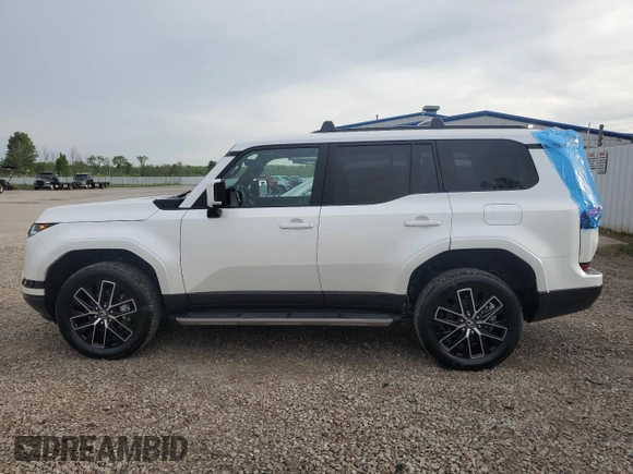 2024 Lexus GX 550 Premium z VIN JTJTBCDX4R5000418, wystawiony jako Copart lot #57461315 z przebiegiem 13 744 mil mil oraz Szkoda całkowita • Salvage title. Historia ofert i sprzedaży dostępna na DreamBid. Obrazek 13.
