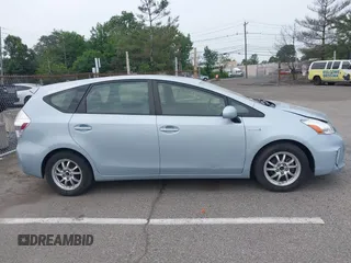2014 Toyota Prius Two z VIN JTDZN3EU9E3338444, wystawiony jako IAAI lot #42475482 z przebiegiem 63 900 mil mil oraz . Historia ofert i sprzedaży dostępna na DreamBid. Obrazek 13.