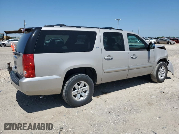 2008 GMC Yukon XL SLT 4SA z VIN 1GKFC16068J243658, wystawiony jako Copart lot #52798235 z przebiegiem 123 202 mil mil oraz Szkoda całkowita • Salvage title. Historia ofert i sprzedaży dostępna na DreamBid. Obrazek 3.