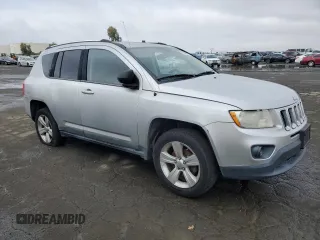 2011 Jeep Compass with VIN 1J4NT1FA3BD176632, listed as a Copart auction lot 85525484 with 112,160 mi miles and Clean Title. Bid and sale history available at carsss.com. Image 4.