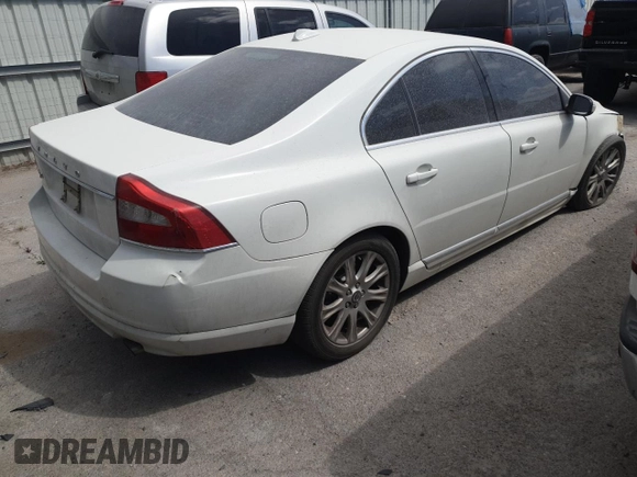 2011 Volvo S80 3.2L with VIN YV1952AS6B1148746, listed as a Copart auction lot 48601615 with 168,386 mi miles and Salvage Title. Bid and sale history available at carsss.com. Image 3.