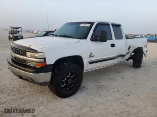 2001 Chevrolet Silverado 1500 LT with VIN 1GCEK19T21E144172, listed as a Copart auction lot 85363674 with 268,895 mi miles and Salvage Title. Bid and sale history available at carsss.com. Image 1.