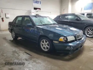 1998 Volvo S70 z VIN YV1LS5577W1497166, wystawiony jako Copart lot #87835355 z przebiegiem 153 613 mil mil oraz Szkody całkowita. Historia ofert i sprzedaży dostępna na DreamBid. Obrazek 4.