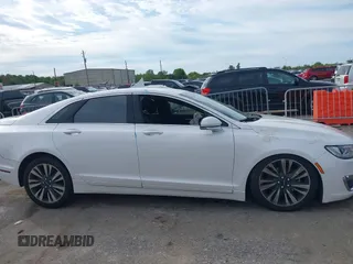 2017 Lincoln MKZ Select with VIN 3LN6L5C96HR614633, listed as a IAAI auction lot 37740570 with 82,970 mi miles. Bid and sale history available at carsss.com. Image 13.