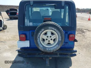 1995 Jeep Wrangler z VIN 1J4FY29S3SP213368, wystawiony jako IAAI lot #42425240 z przebiegiem 96 473 mil mil oraz . Historia ofert i sprzedaży dostępna na DreamBid. Obrazek 16.