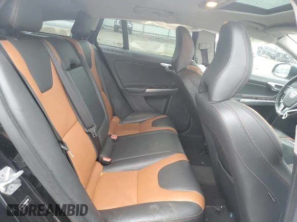 2016 Volvo V60 T5 z VIN YV4612HK0G1007041, wystawiony jako Copart lot #86773054 z przebiegiem 63 654 mil mil oraz Szkoda całkowita • Salvage title. Historia ofert i sprzedaży dostępna na DreamBid. Obrazek 11.