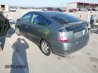 2004 Toyota Prius with VIN JTDKB20U640034581, listed as a IAAI auction lot 41895908 with 213,708 mi miles. Bid and sale history available at carsss.com. Image 3.
