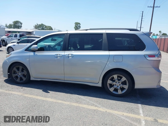 2017 Toyota Sienna SE with VIN 5TDXZ3DC8HS796970, listed as a IAAI auction lot 42272964 with 114,237 mi miles and . Bid and sale history available at DreamBid. Image 14.