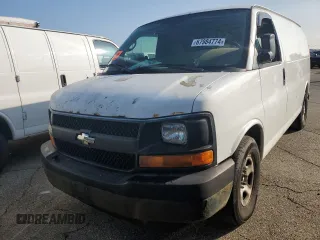 2008 Chevrolet Express Cargo z VIN 1GCFG15X081103619, wystawiony jako Copart lot #67984774 z przebiegiem 400 499 mil mil oraz Czysty tytuł • Clean title. Historia ofert i sprzedaży dostępna na DreamBid. Obrazek 1.
