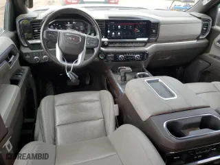 2022 GMC Sierra 1500 SLT with VIN 3GTUUDET4NG618909, listed as a Copart auction lot 67024034 with 26,389 mi miles and Salvage Title. Bid and sale history available at carsss.com. Image 8.
