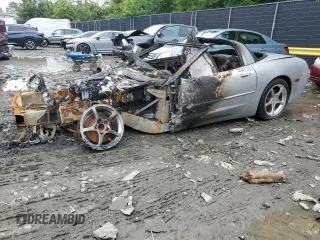 1998 Chevrolet Corvette z VIN 1G1YY22GXW5124508, wystawiony jako Copart lot #58847175 z przebiegiem Nie podano mil oraz Czysty tytuł • Clean title. Historia ofert i sprzedaży dostępna na DreamBid. Obrazek 1.