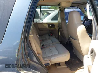 2004 Ford Expedition Eddie Bauer with VIN 1FMFU18L54LB18869, listed as a IAAI auction lot 41862385 with 258,709 mi miles. Bid and sale history available at carsss.com. Image 8.