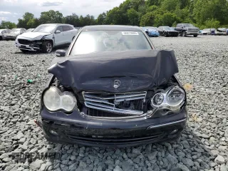 2007 Mercedes-Benz C with VIN WDBRF87J47F856748, listed as a Copart auction lot 56274605 with 165,551 mi miles and Salvage title. Bid and sale history available at DreamBid. Image 5.