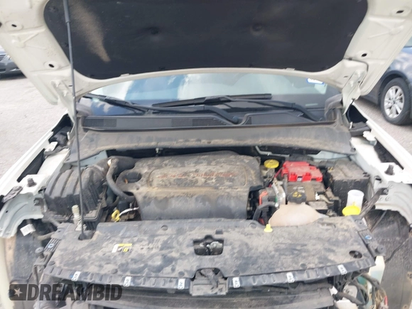 2020 Jeep Compass Latitude z VIN 3C4NJCBB9LT126299, wystawiony jako IAAI lot #42206657 z przebiegiem 60 550 mil mil oraz . Historia ofert i sprzedaży dostępna na DreamBid. Obrazek 10.