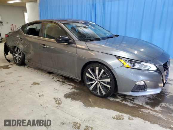 2022 Nissan Altima SR with VIN 1N4BL4CV4NN386209, listed as a Copart auction lot 54313275 with 104,632 mi miles and Salvage Title. Bid and sale history available at DreamBid. Image 4.