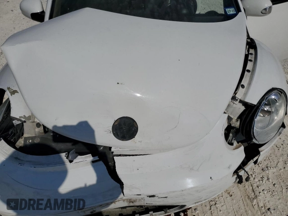 2009 Volkswagen Beetle S с VIN 3VWRW31C79M505010, выставлен на аукционе Copart как лот 73480374 с пробегом 111 349 миль миль и Списание • Salvage title. История ставок и продаж доступна на DreamBid. Изображение 11.