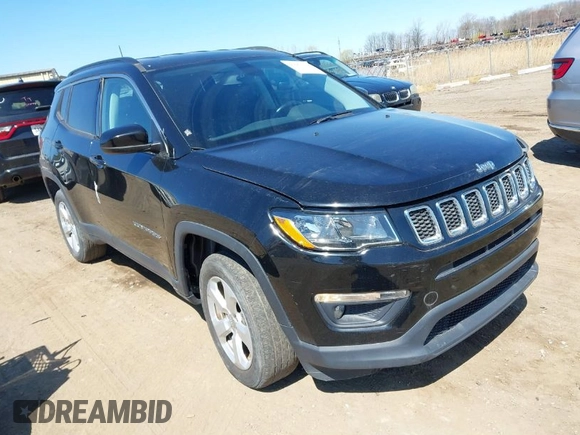 2018 Jeep Compass Latitude with VIN 3C4NJDBB6JT101024, listed as a IAAI auction lot 42061228 with 48,771 mi miles. Bid and sale history available at carsss.com. Image 1.