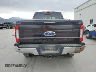 2018 Ford F-350 XL z VIN 1FT8W3BT4JEB10337, wystawiony jako Copart lot #53886825 z przebiegiem 85 788 mil mil oraz Szkoda całkowita • Salvage title. Historia ofert i sprzedaży dostępna na DreamBid. Obrazek 6.