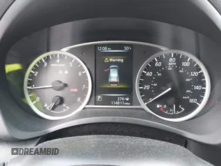 2017 Nissan Sentra SR with VIN 3N1AB7AP8HL670433, listed as a IAAI auction lot 41746009 with 114,811 mi miles and . Bid and sale history available at carsss.com. Image 7.