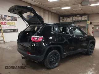 2020 Jeep Compass Sport with VIN 3C4NJDAB6LT115803, listed as a IAAI auction lot 40650953 with 113,078 mi miles and . Bid and sale history available at DreamBid. Image 4.