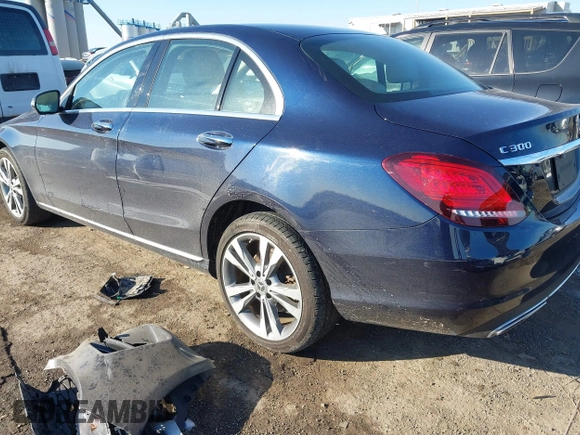 2020 Mercedes-Benz C 300 z VIN WDDWF8EB3LR545536, wystawiony jako IAAI lot #41125152 z przebiegiem 85 853 mil mil oraz . Historia ofert i sprzedaży dostępna na DreamBid. Obrazek 3.