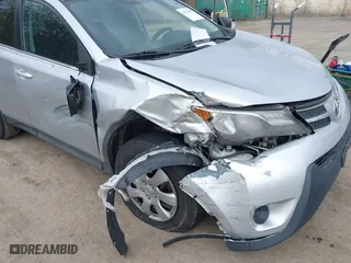 2015 Toyota RAV4 LE with VIN 2T3BFREV0FW407207, listed as a IAAI auction lot 42013048 with 212,301 mi miles. Bid and sale history available at carsss.com. Image 6.
